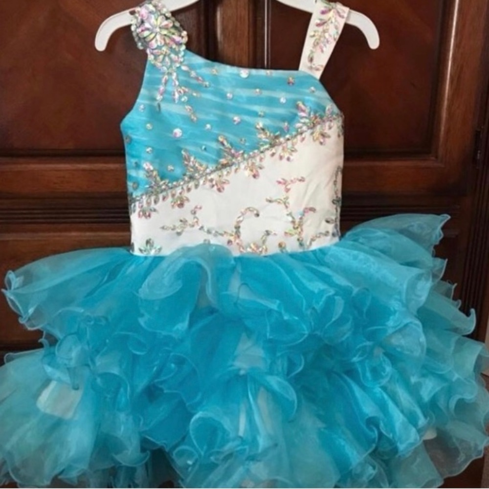 Girls pageant dress